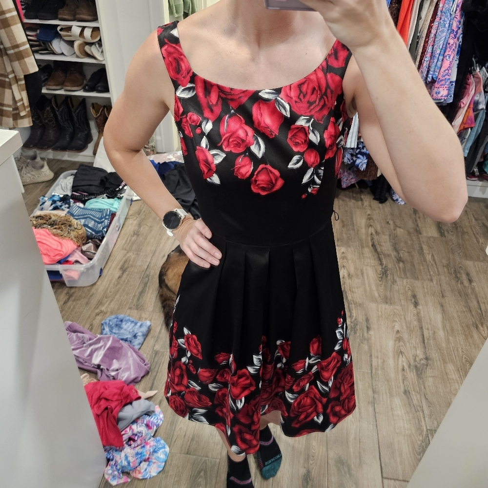 EUC WHBM Rose Dress Size 4